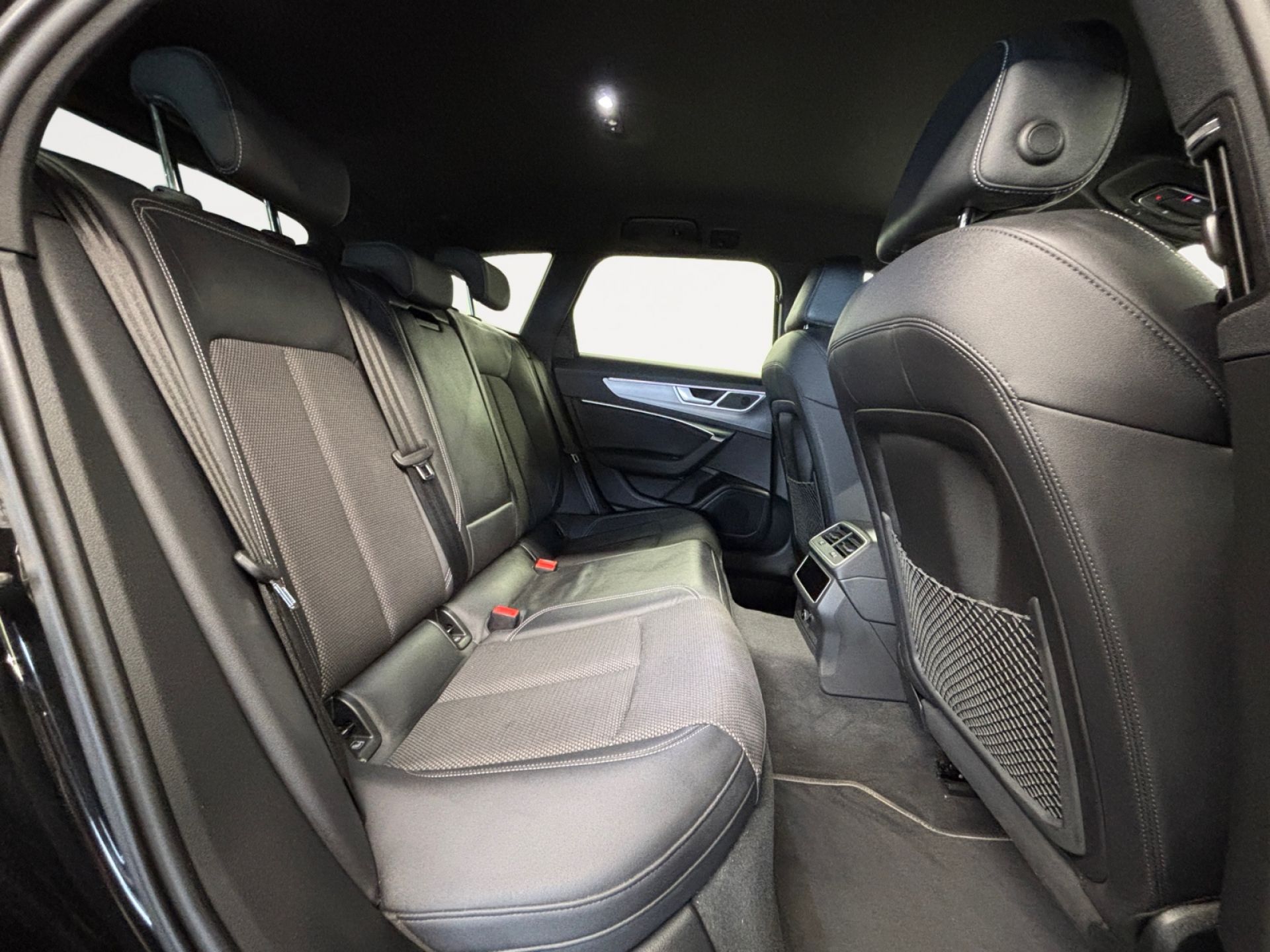 Audi A6 Avant Black Line 45 TDI quattro S tronic