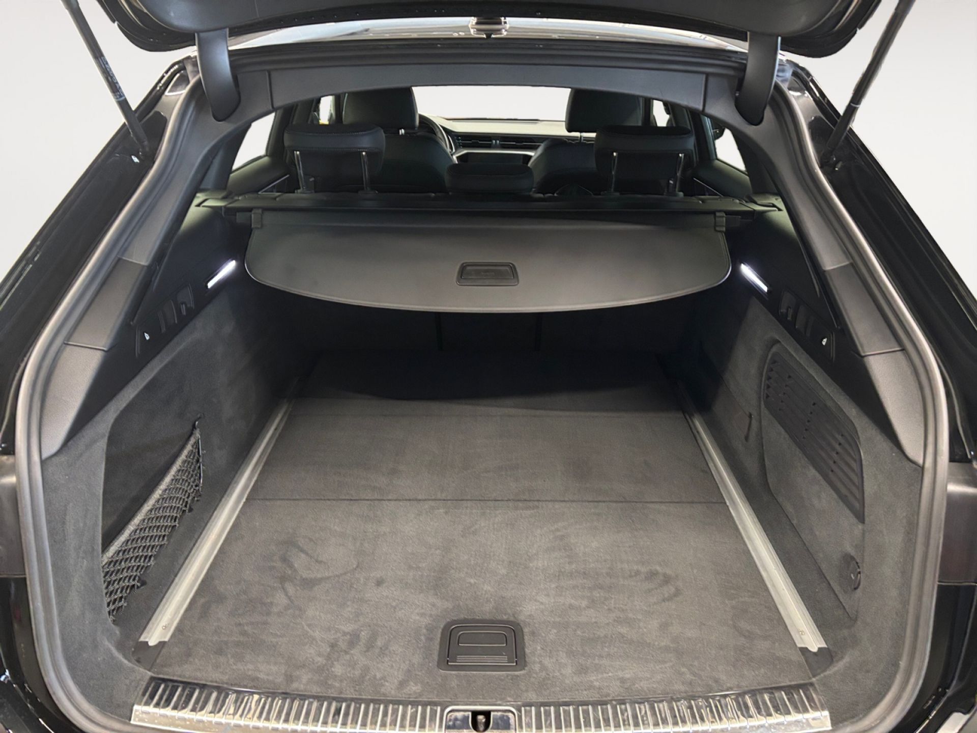 Audi A6 Avant Black Line 45 TDI quattro S tronic