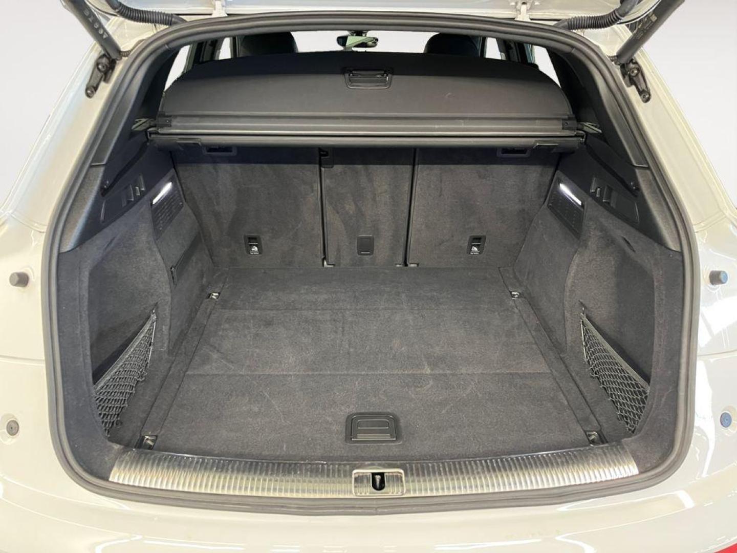 Audi Q5 Black line 40 TDI quattro-ultra 150 kW (204 CV) S tronic