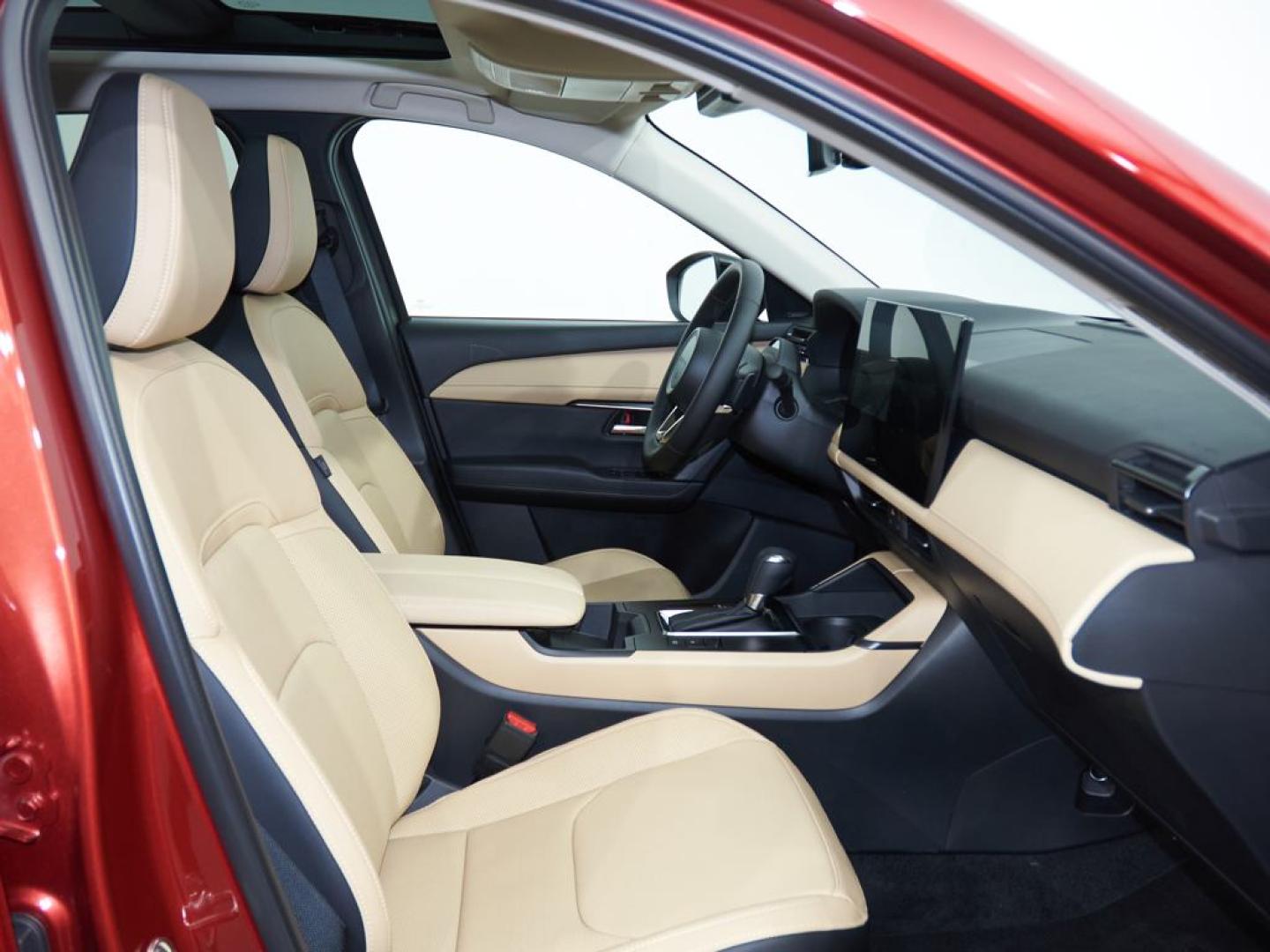 Mazda CX-5 2026 2.5L E-SKYACTIV G MHEV 104 KW (141 CV) AT FWD HOMURA Tapiceria Tan Techo Solar