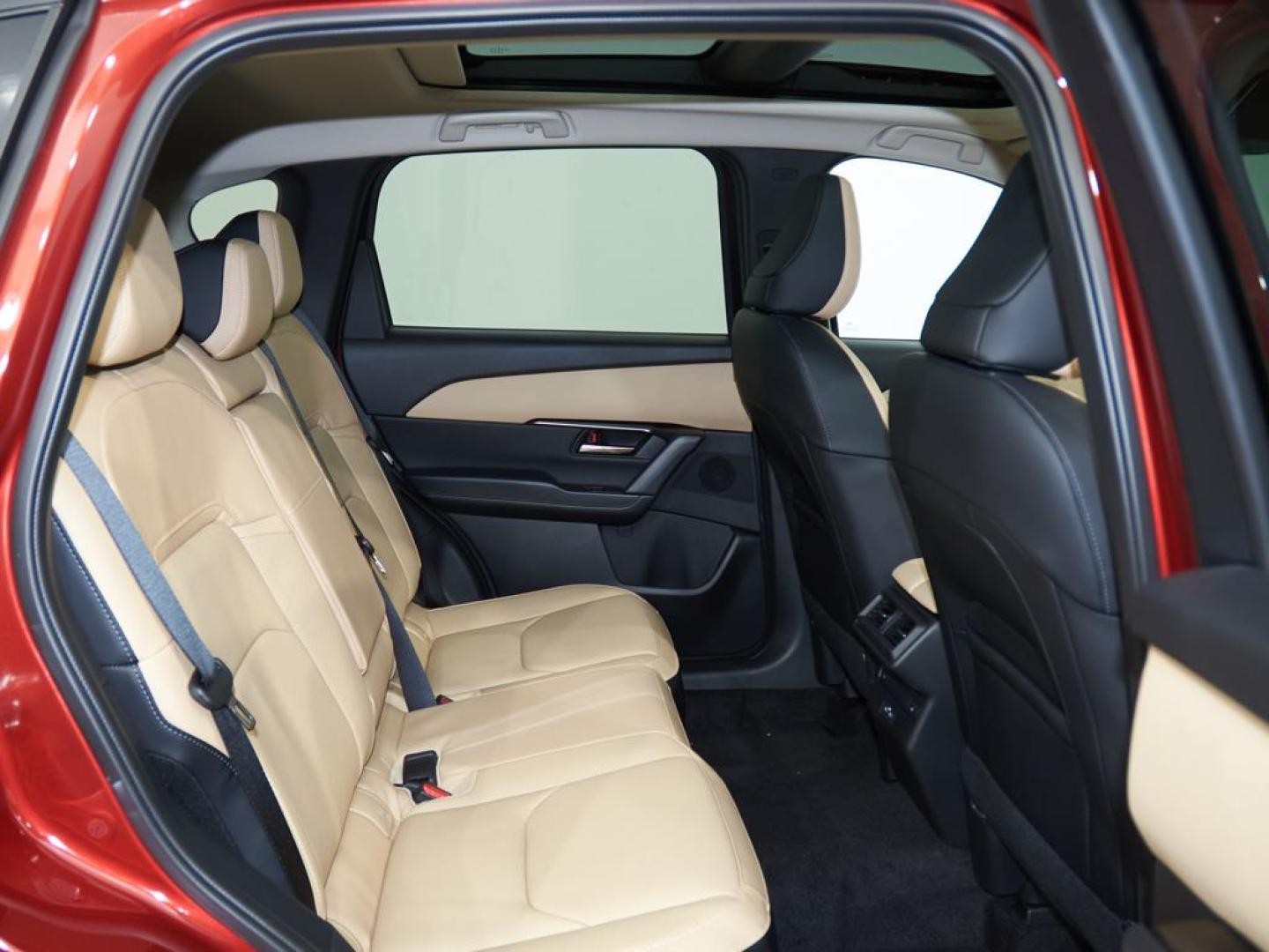 Mazda CX-5 2026 2.5L E-SKYACTIV G MHEV 104 KW (141 CV) AT FWD HOMURA Tapiceria Tan Techo Solar
