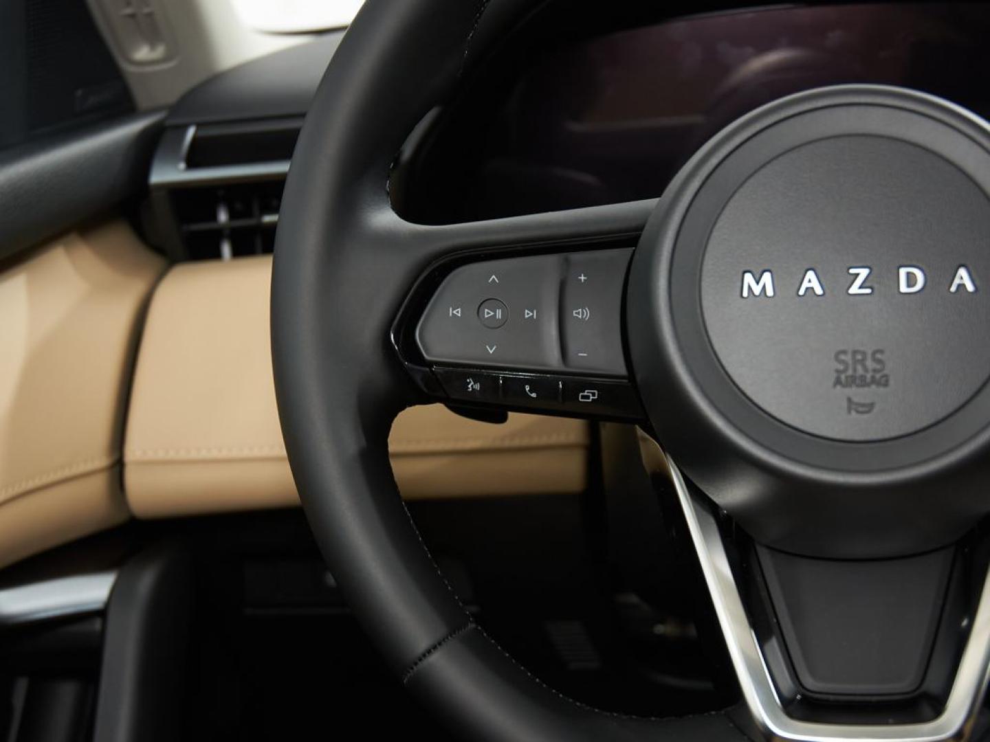 Mazda CX-5 2026 2.5L E-SKYACTIV G MHEV 104 KW (141 CV) AT FWD HOMURA Tapiceria Tan Techo Solar