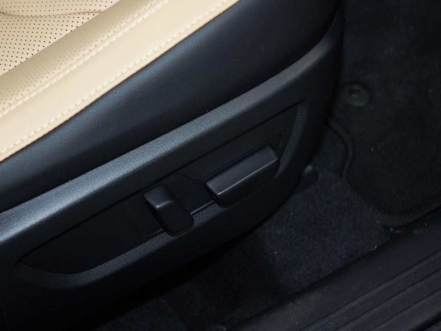 Mazda CX-5 2026 2.5L E-SKYACTIV G MHEV 104 KW (141 CV) AT FWD HOMURA Tapiceria Tan Techo Solar