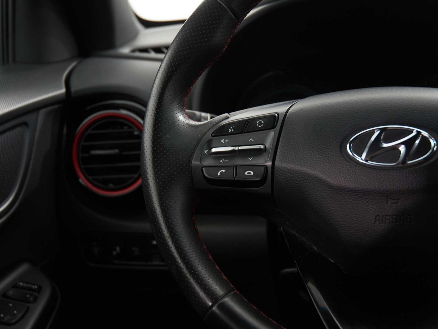 Hyundai Kona HEV 1.6 GDI DT Tecno Red