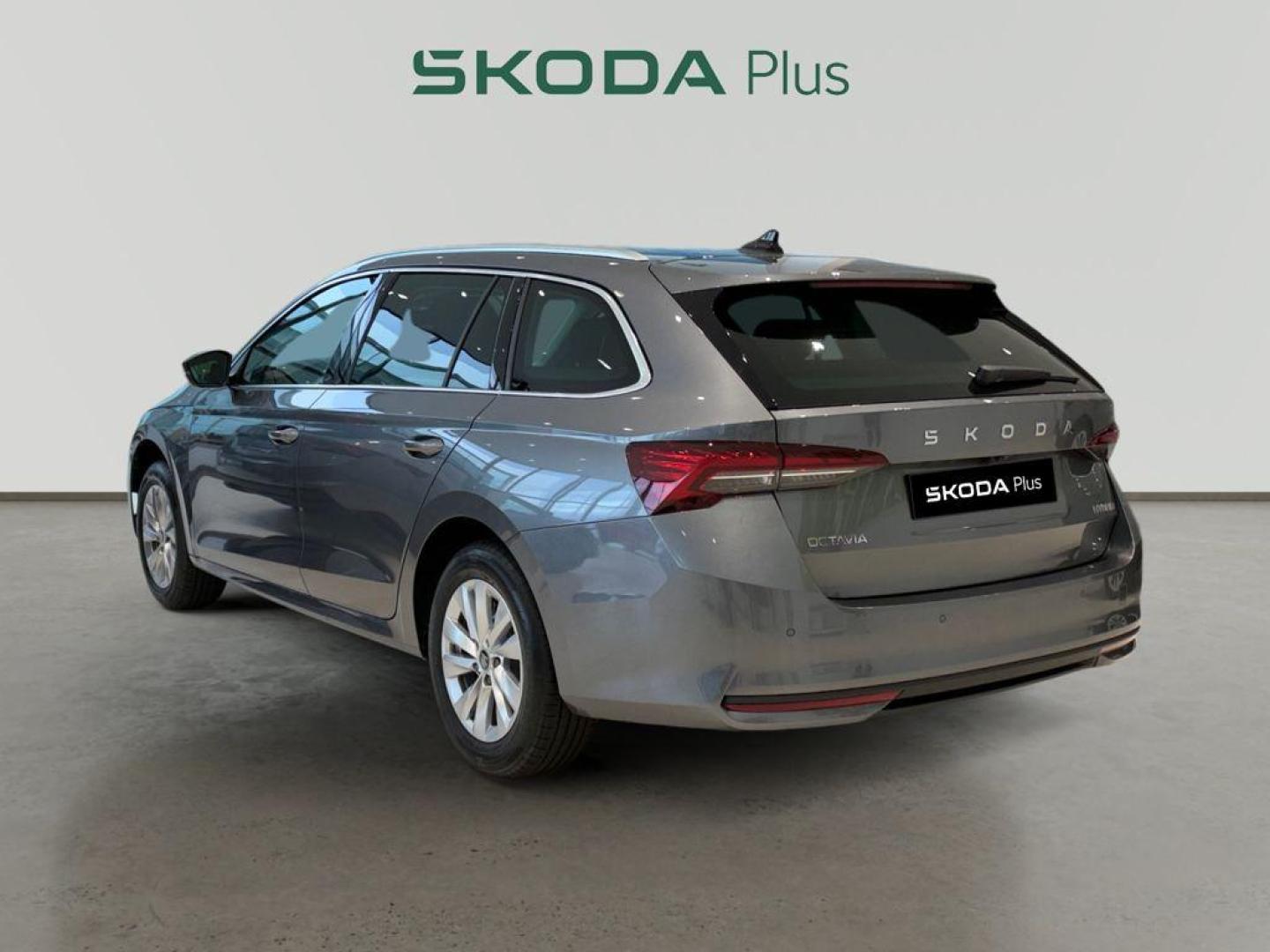 Skoda Octavia Combi 1.5 TSI m-HEV Selection DSG 110 kW (150 CV)