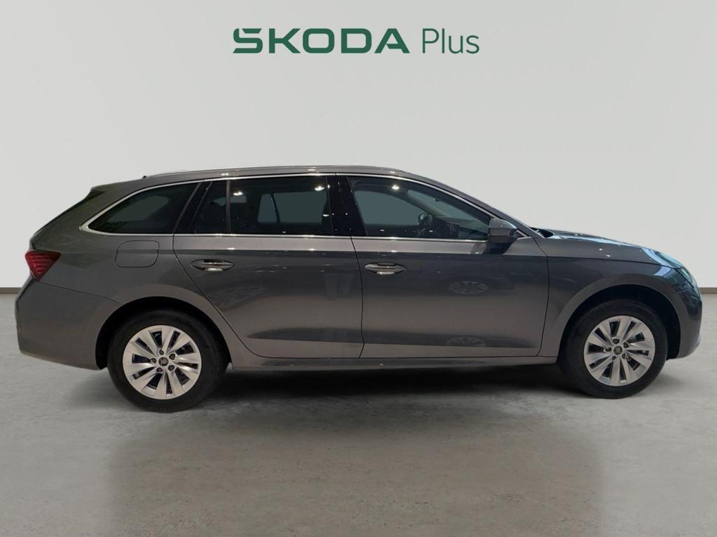 Skoda Octavia Combi 1.5 TSI m-HEV Selection DSG 110 kW (150 CV)
