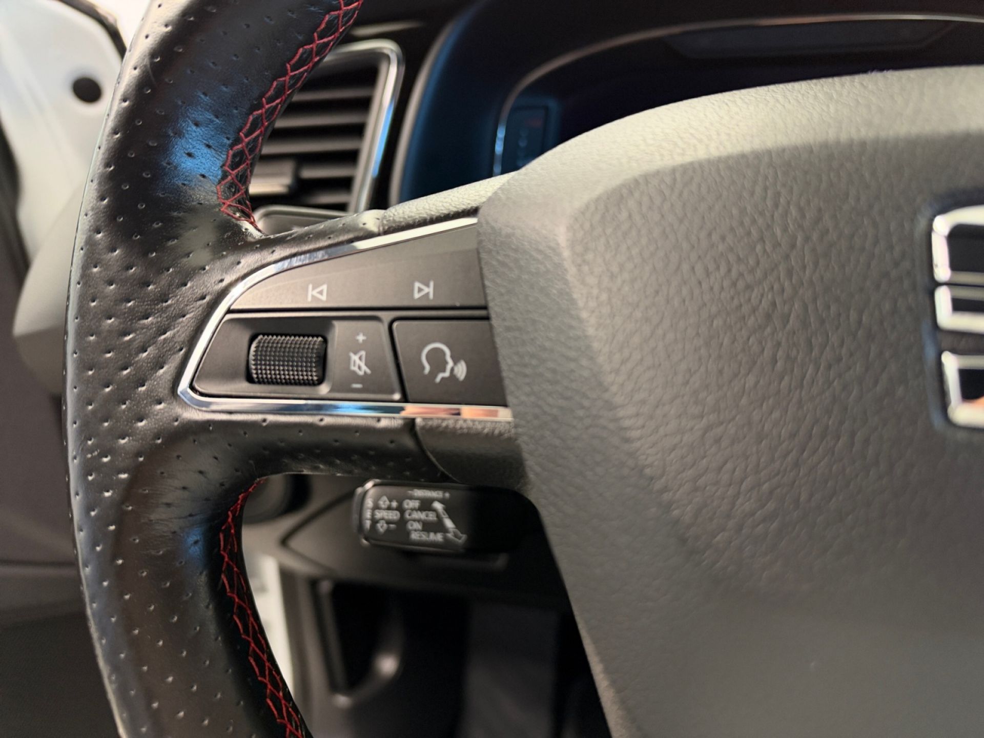 SEAT Leon ST 1.5 EcoTSI 110kW (150CV) S&S FR