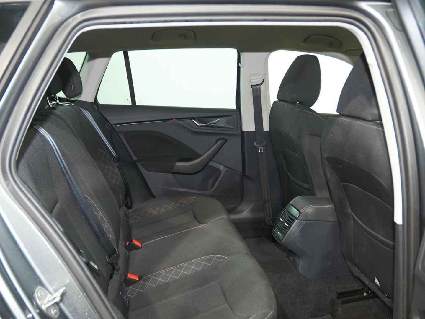 Skoda Kamiq 1.0 TSI Ambition 70 kW (95 CV)