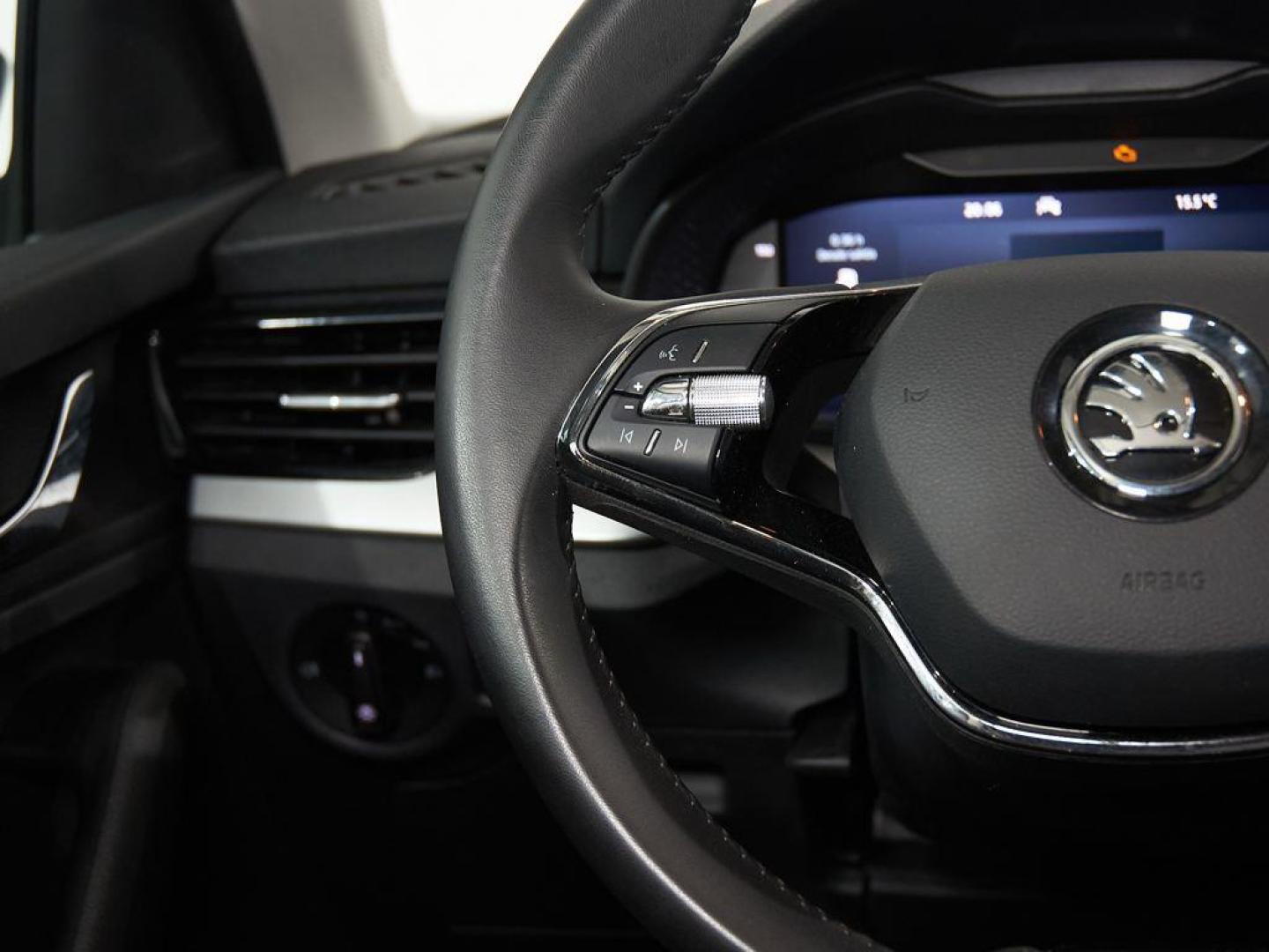 Skoda Kamiq 1.0 TSI Ambition 70 kW (95 CV)