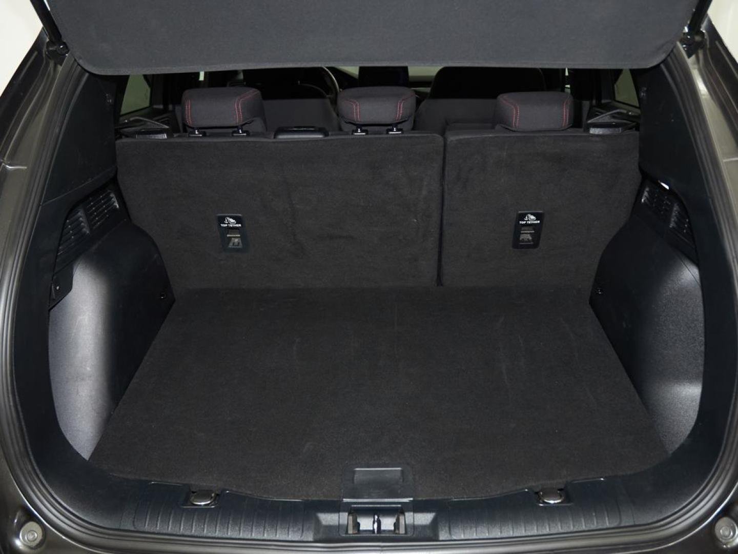 Ford Kuga Plug-in Híbrido 2.5 Duratec PHEV ST-Line 4x2