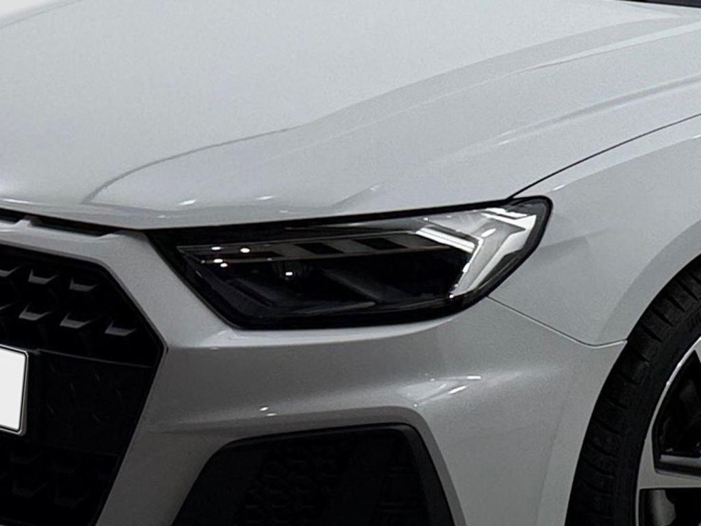 Audi A1 Sportback Adrenalin Black edition 30 TFSI 85 kW (116 CV) S tronic