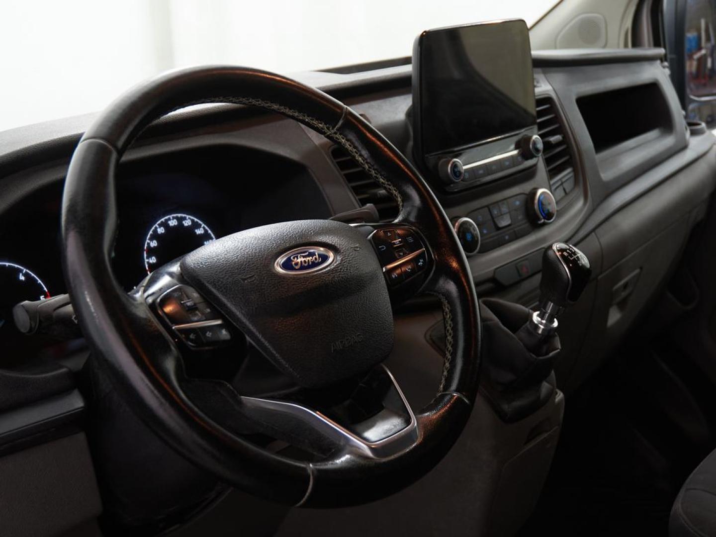 Ford Tourneo Custom FT 300 L2 Van Trend 105