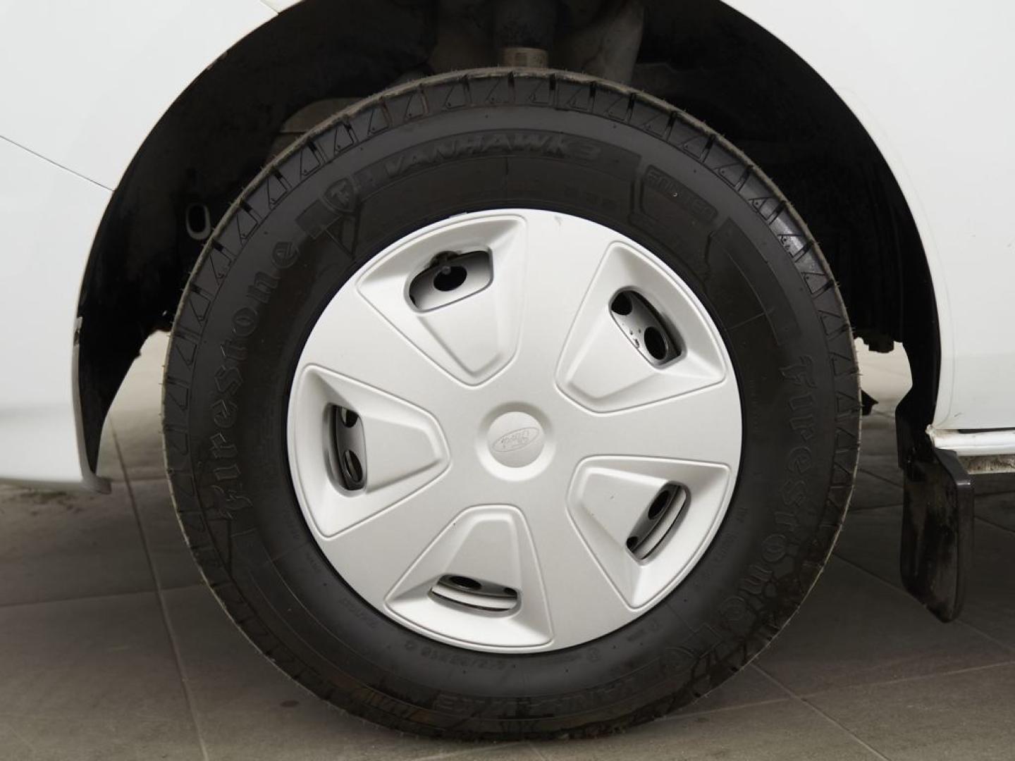 Ford Tourneo Custom FT 300 L2 Van Trend 105