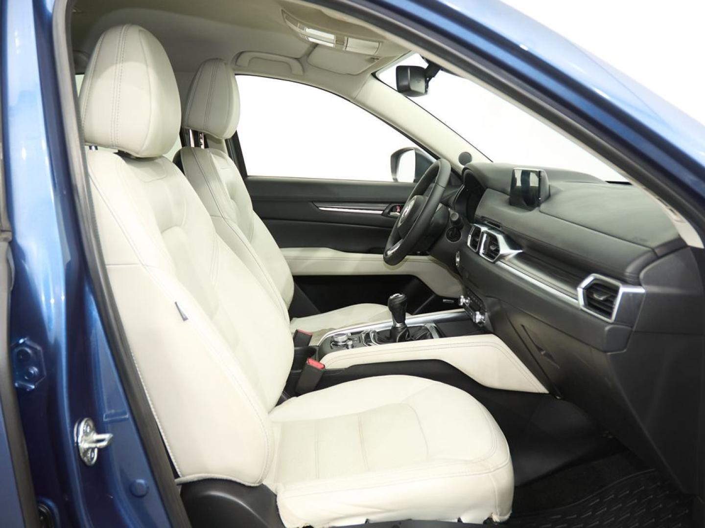 Mazda CX-5 2.0 Skyactiv-G Zenith White 2WD 121kW