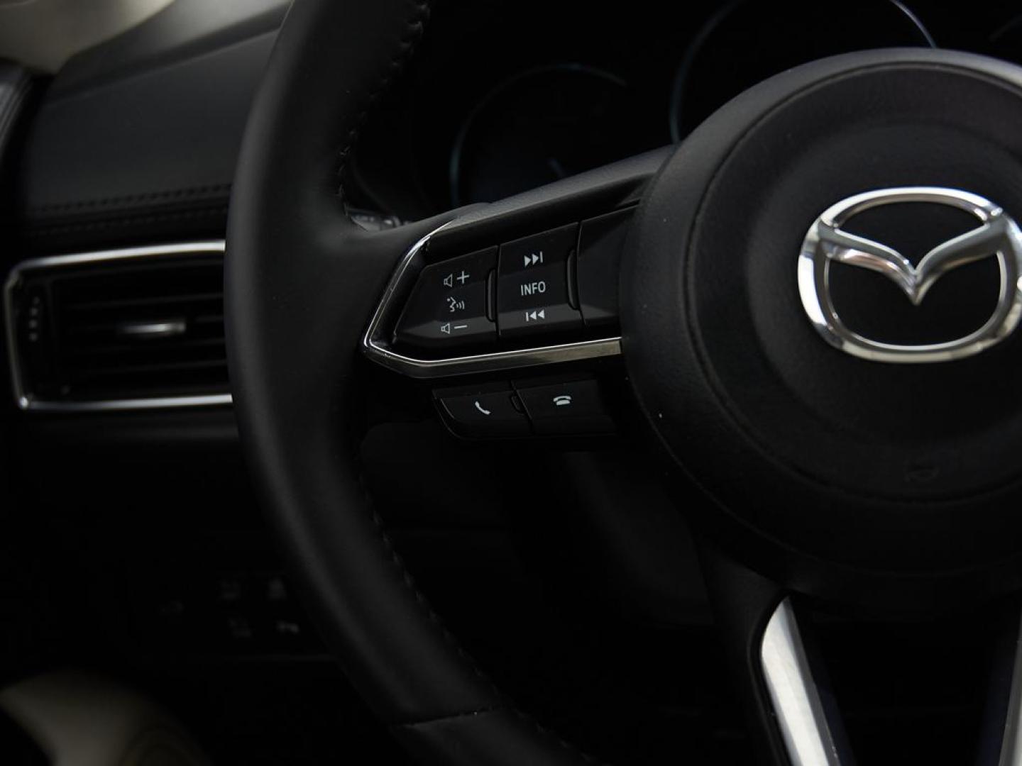 Mazda CX-5 2.0 Skyactiv-G Zenith White 2WD 121kW