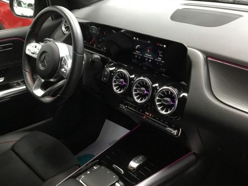 Mercedes Benz Clase B 180 d AMG Line (EURO 6d)