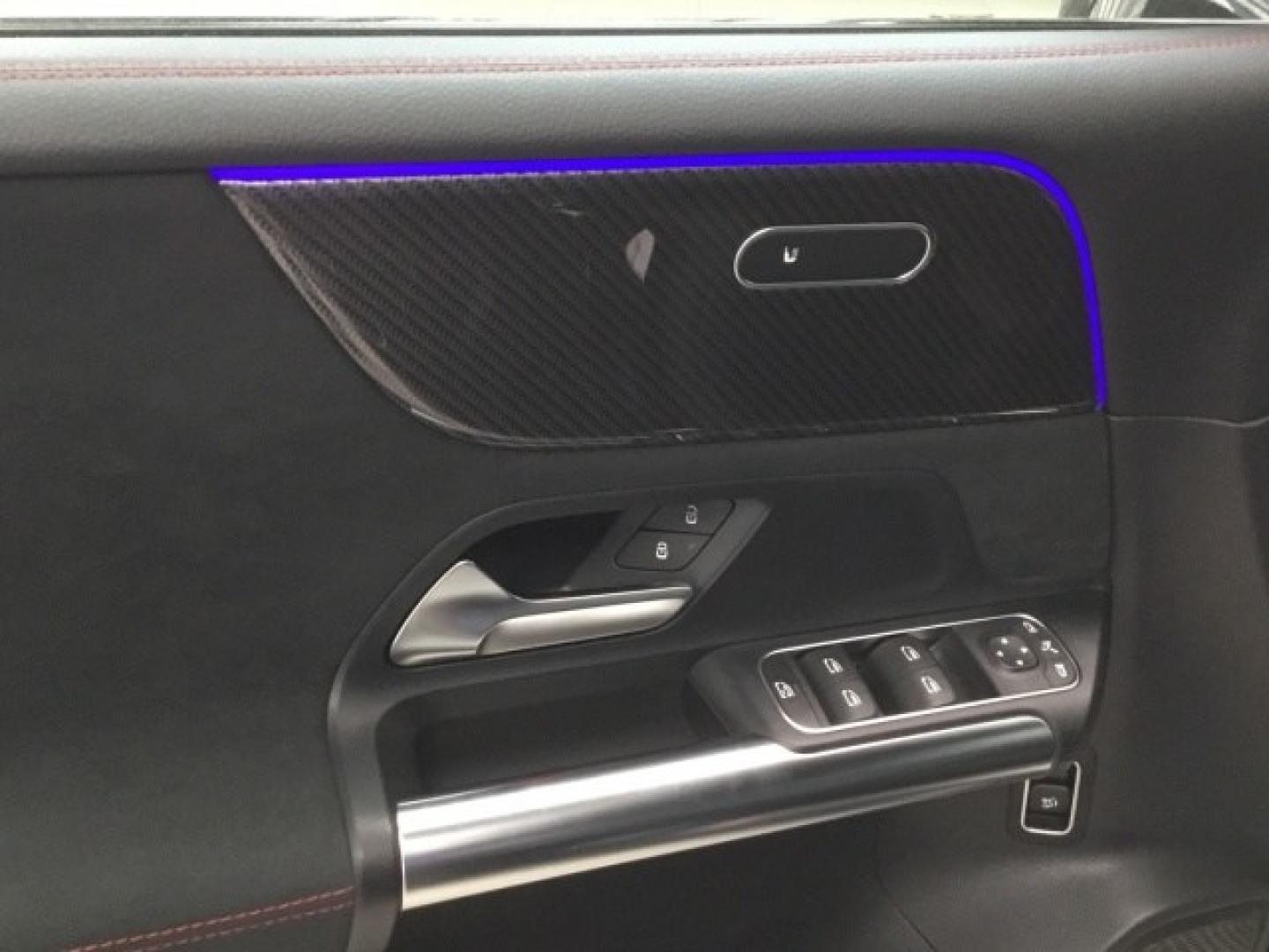 Mercedes Benz Clase B 180 d AMG Line (EURO 6d)