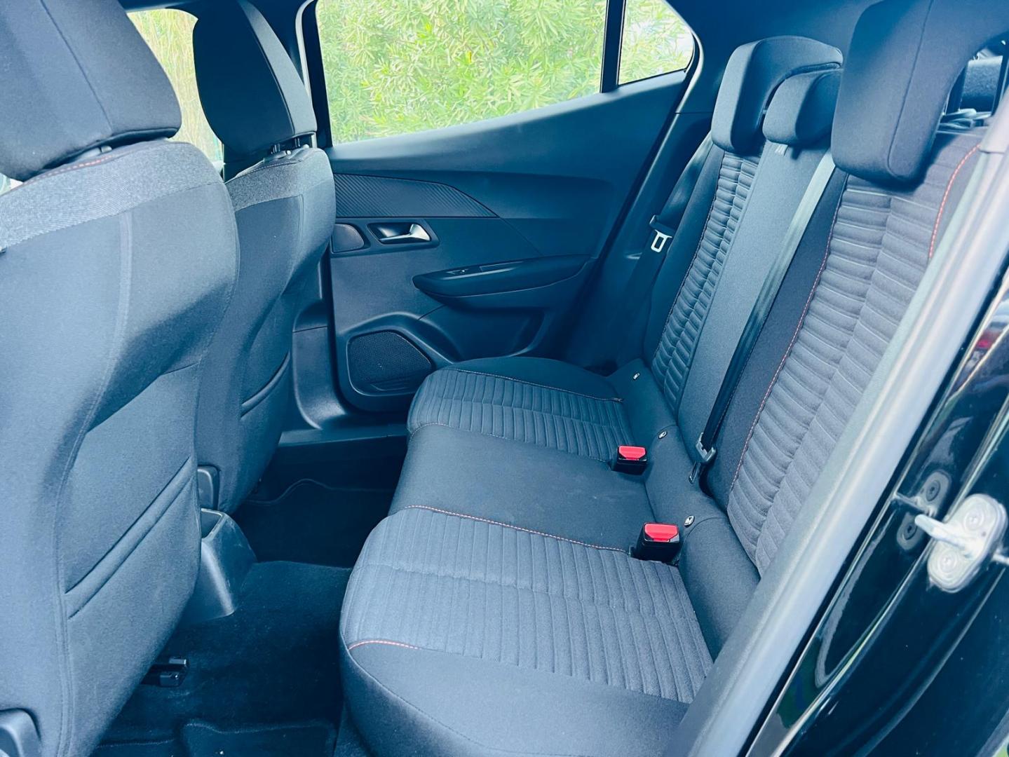 Peugeot 2008 1.2 PureTech 100cv Active