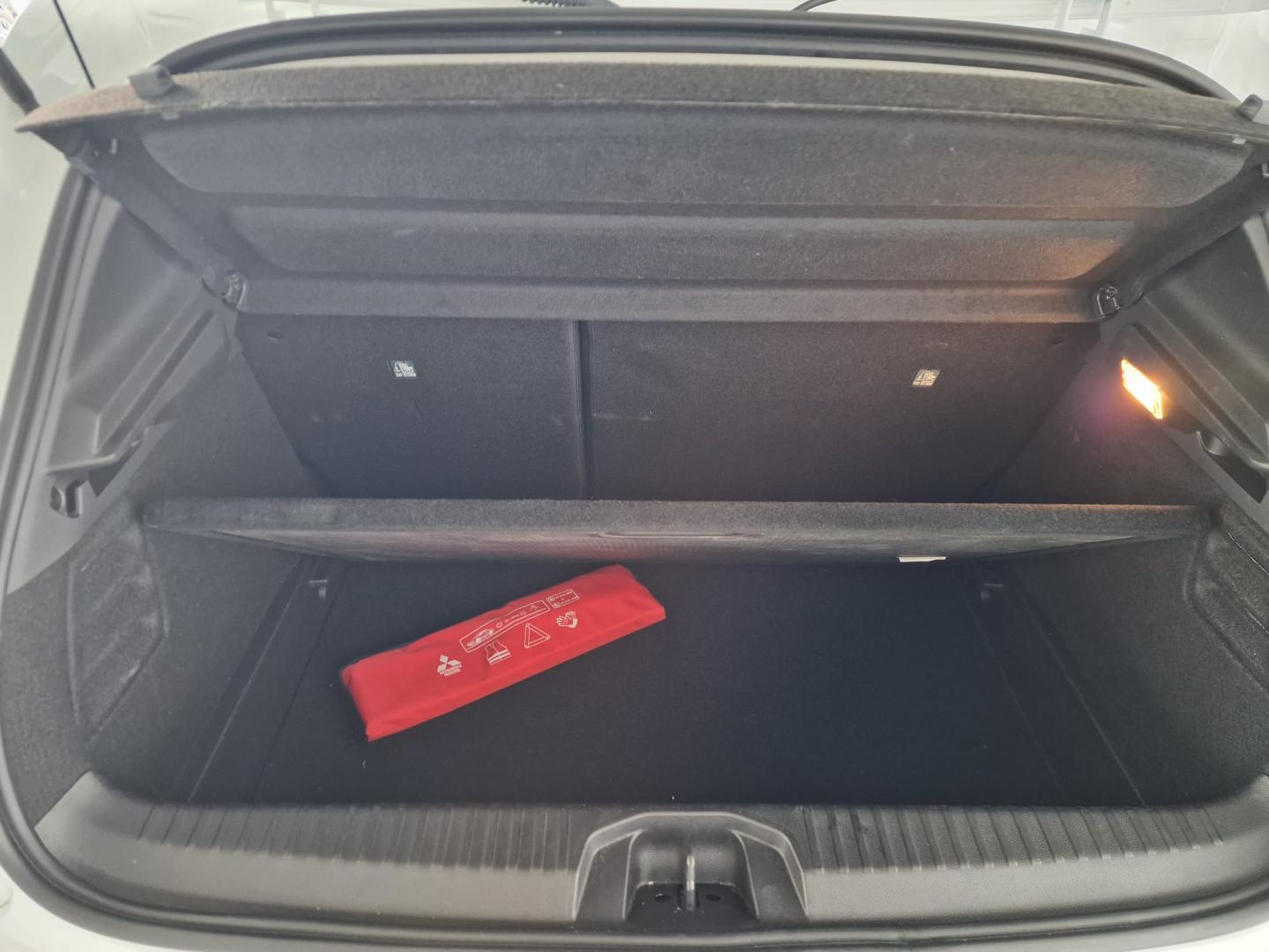 Mitsubishi Colt 1.0 MPI-T 6MT Kaiteki