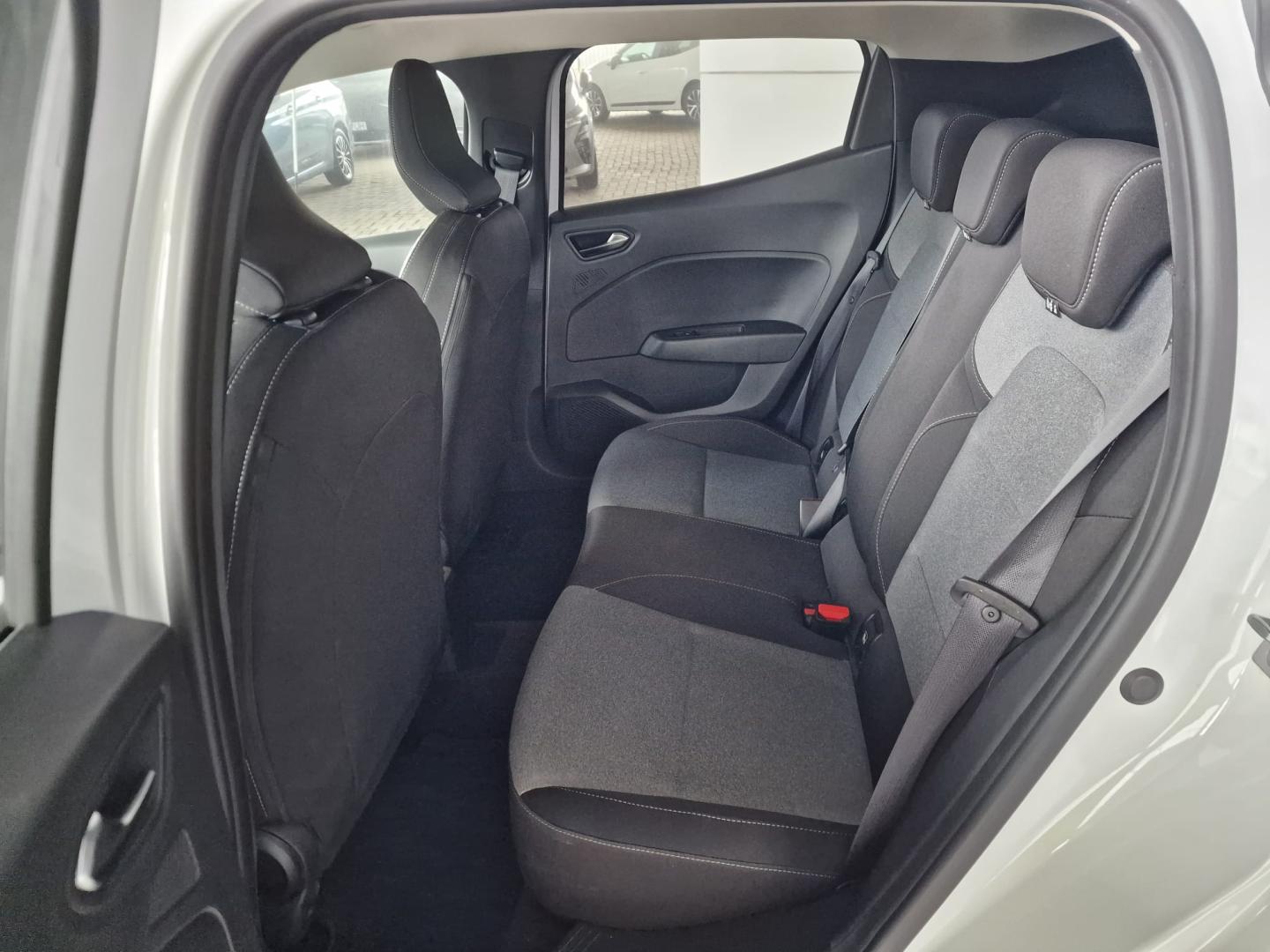 Mitsubishi Colt 1.0 MPI-T 6MT Kaiteki