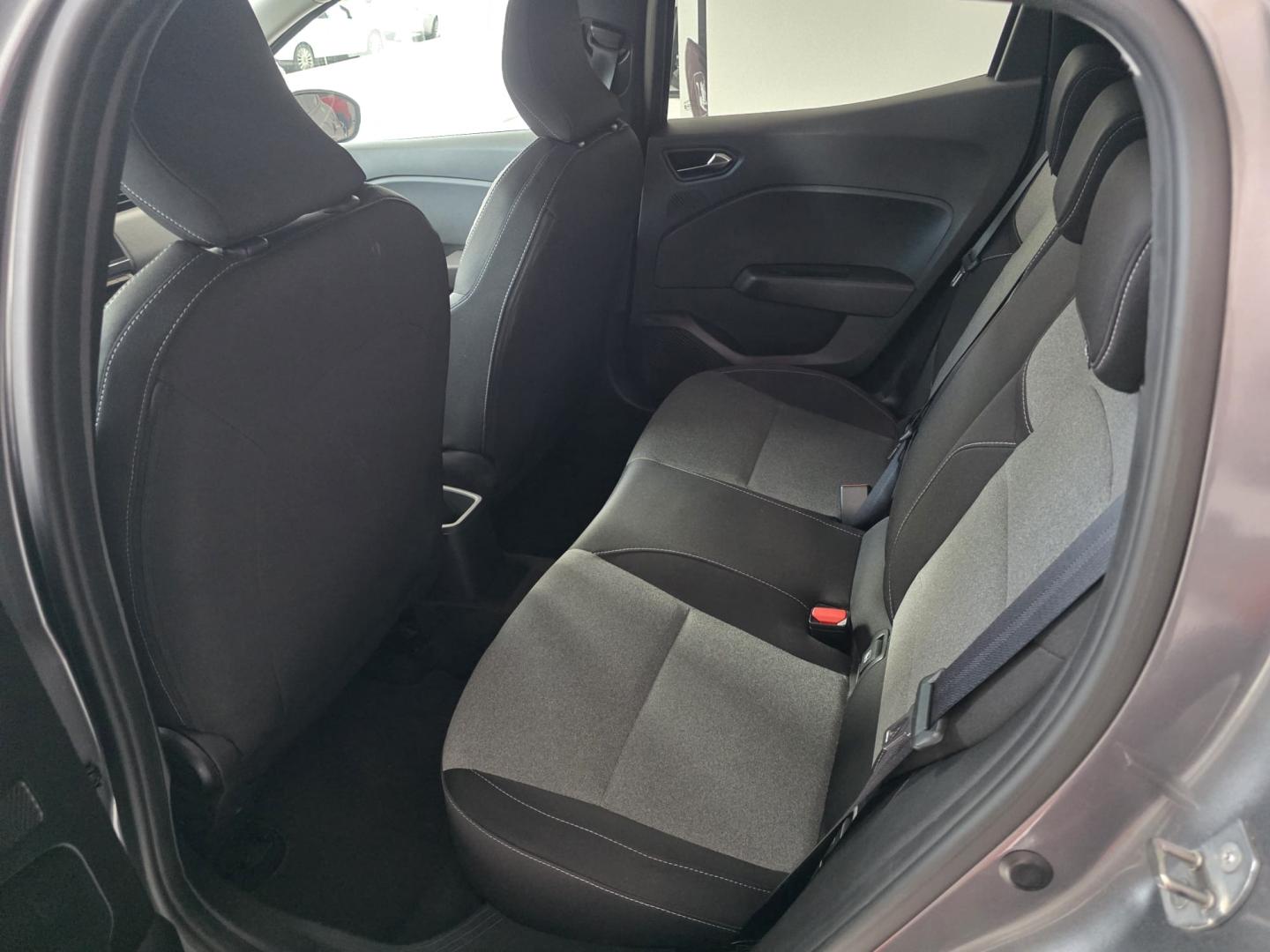 Mitsubishi Colt 1.0 MPI-T 6MT Kaiteki