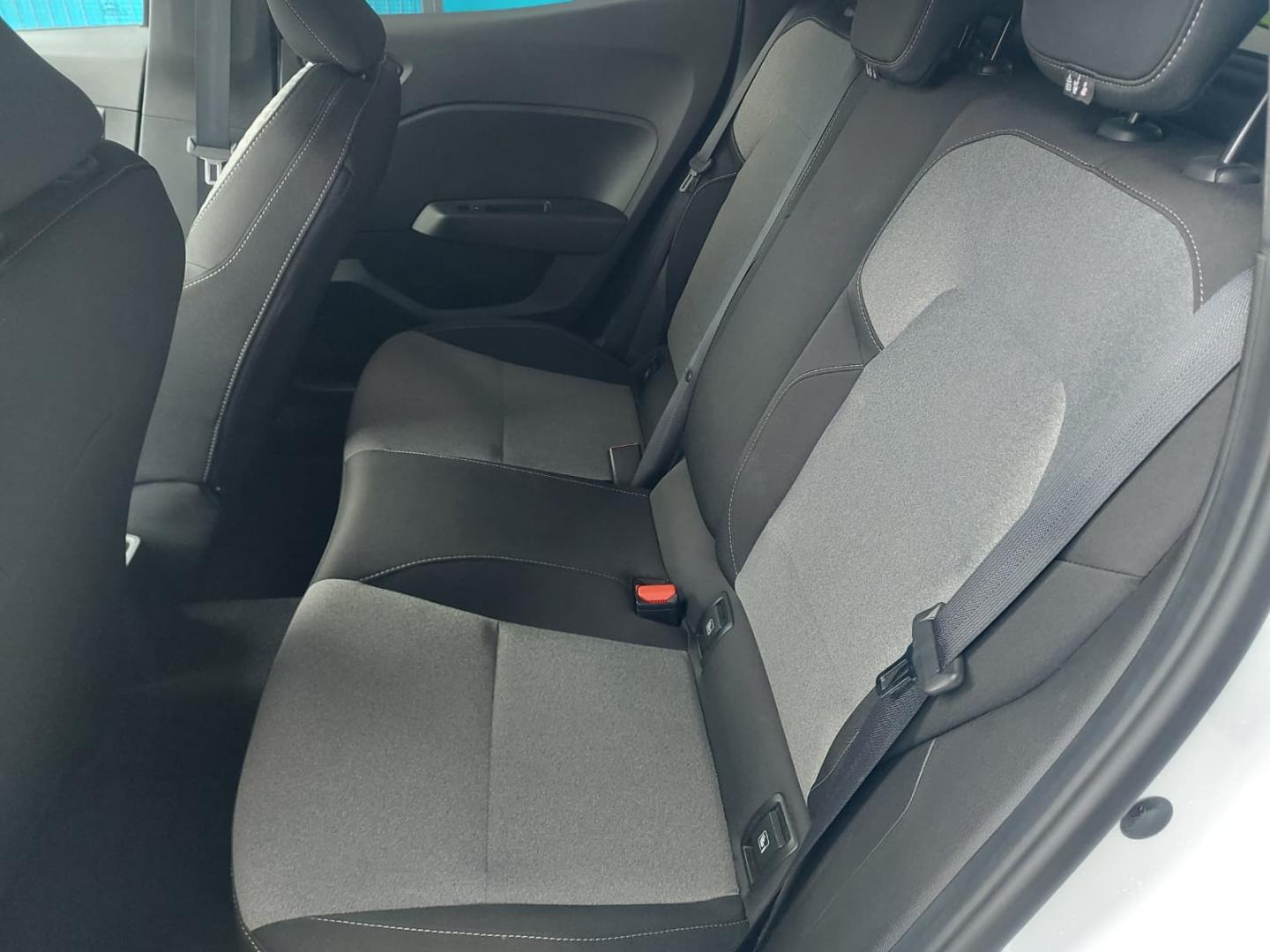 Mitsubishi Colt 1.0 MPI-T 6MT Kaiteki