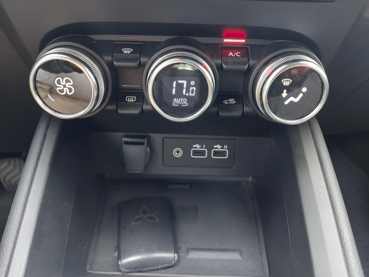 Mitsubishi Colt 1.0 MPI-T 6MT Kaiteki