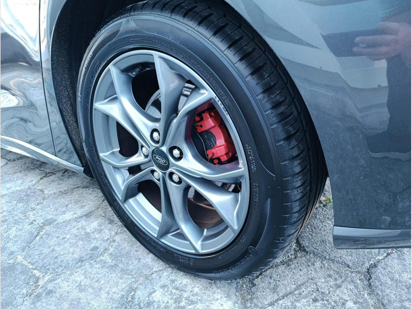 Ford Focus 1.0 EcoBoost 125cv ST-LINE