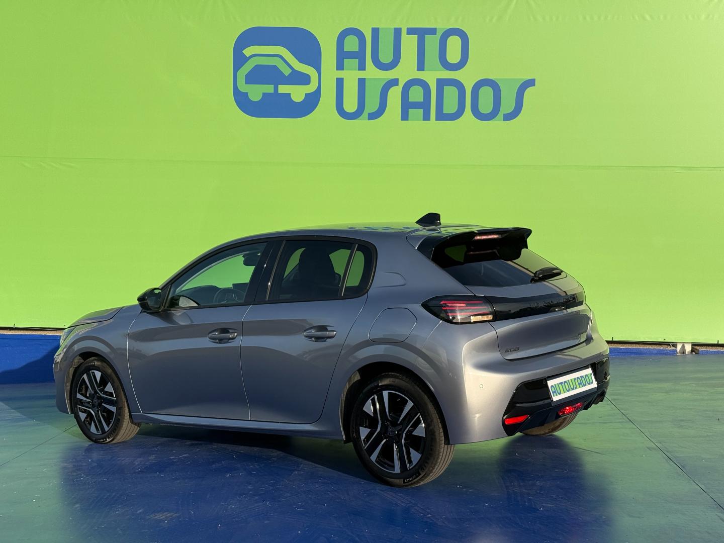 Peugeot 208 1.2 Hybrid 100 Allure 5p e-DCS6