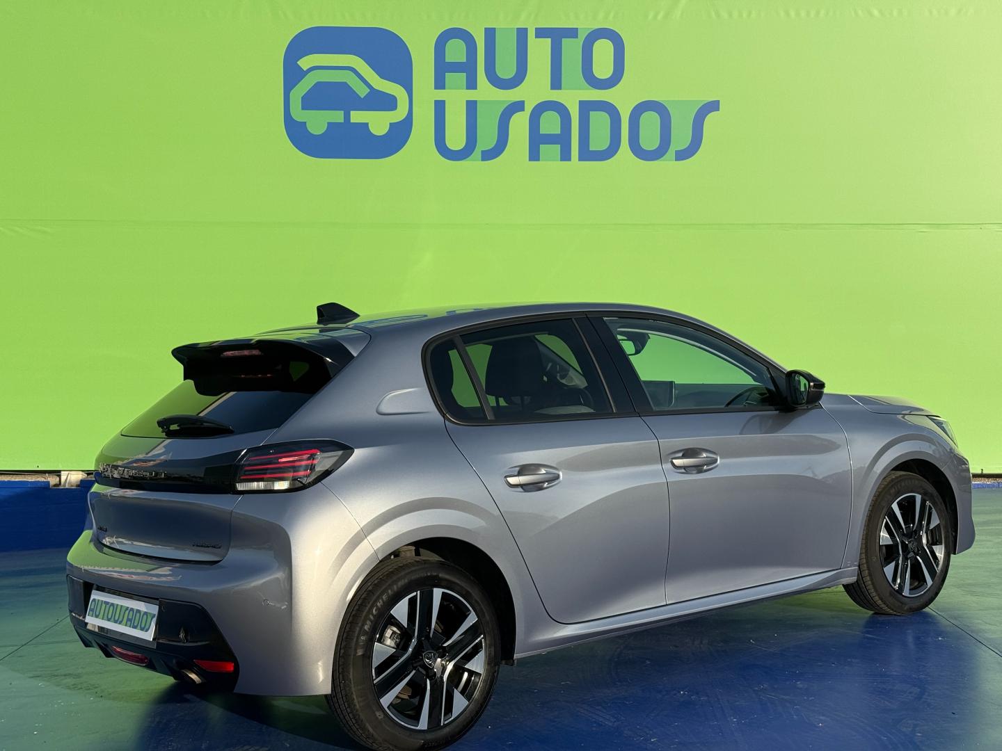 Peugeot 208 1.2 Hybrid 100 Allure 5p e-DCS6