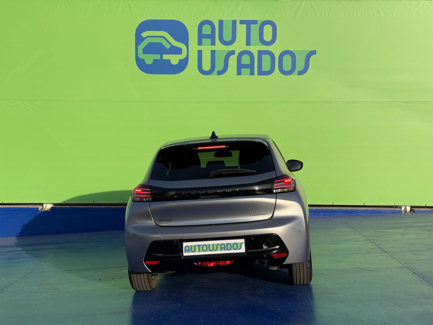 Peugeot 208 1.2 Hybrid 100 Allure 5p e-DCS6