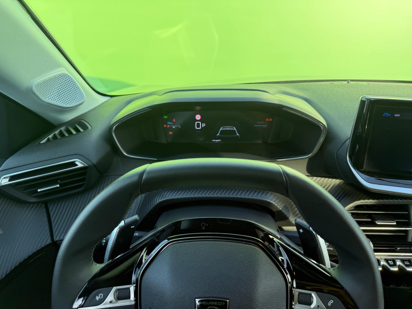 Peugeot 208 1.2 Hybrid 100 Allure 5p e-DCS6