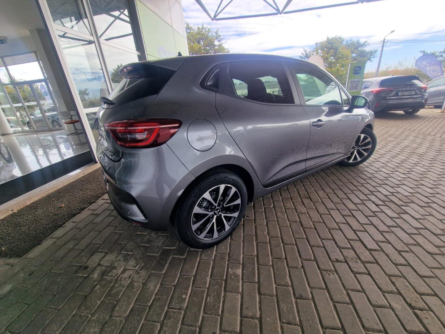 Mitsubishi Colt 1.0 MPI-T 6MT Kaiteki