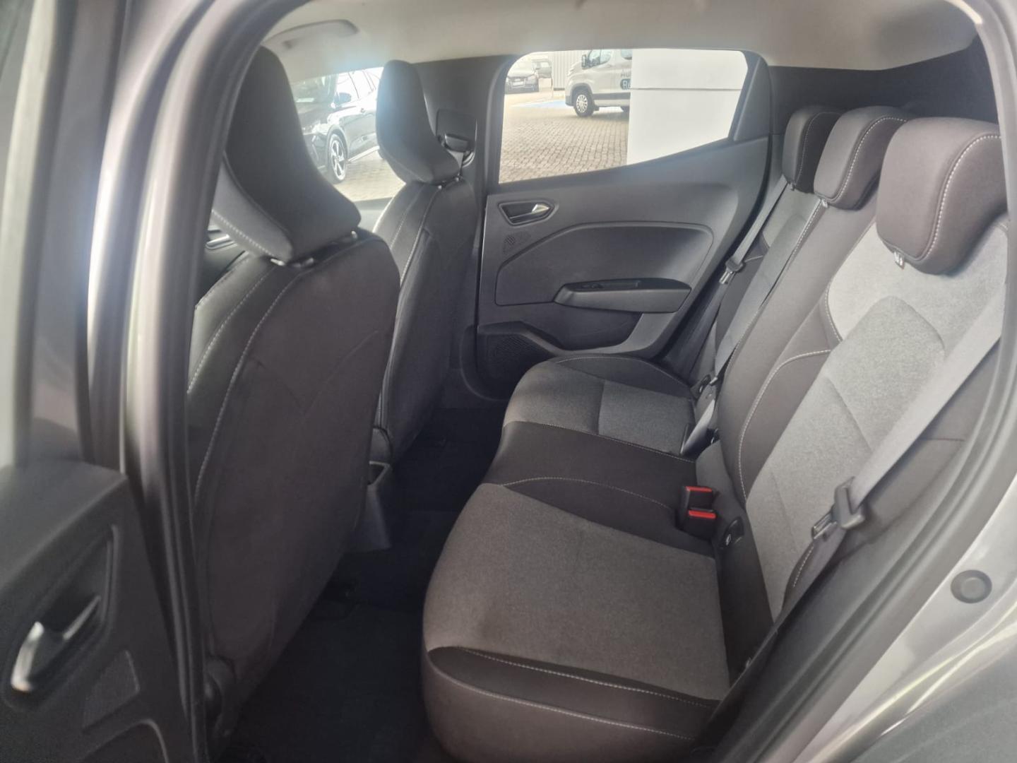 Mitsubishi Colt 1.0 MPI-T 6MT Kaiteki