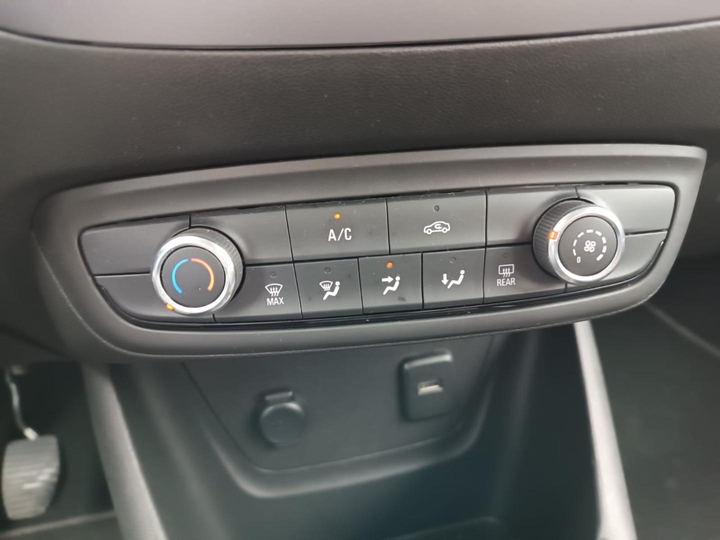 Opel Crossland 1.2 83cv Business Edition