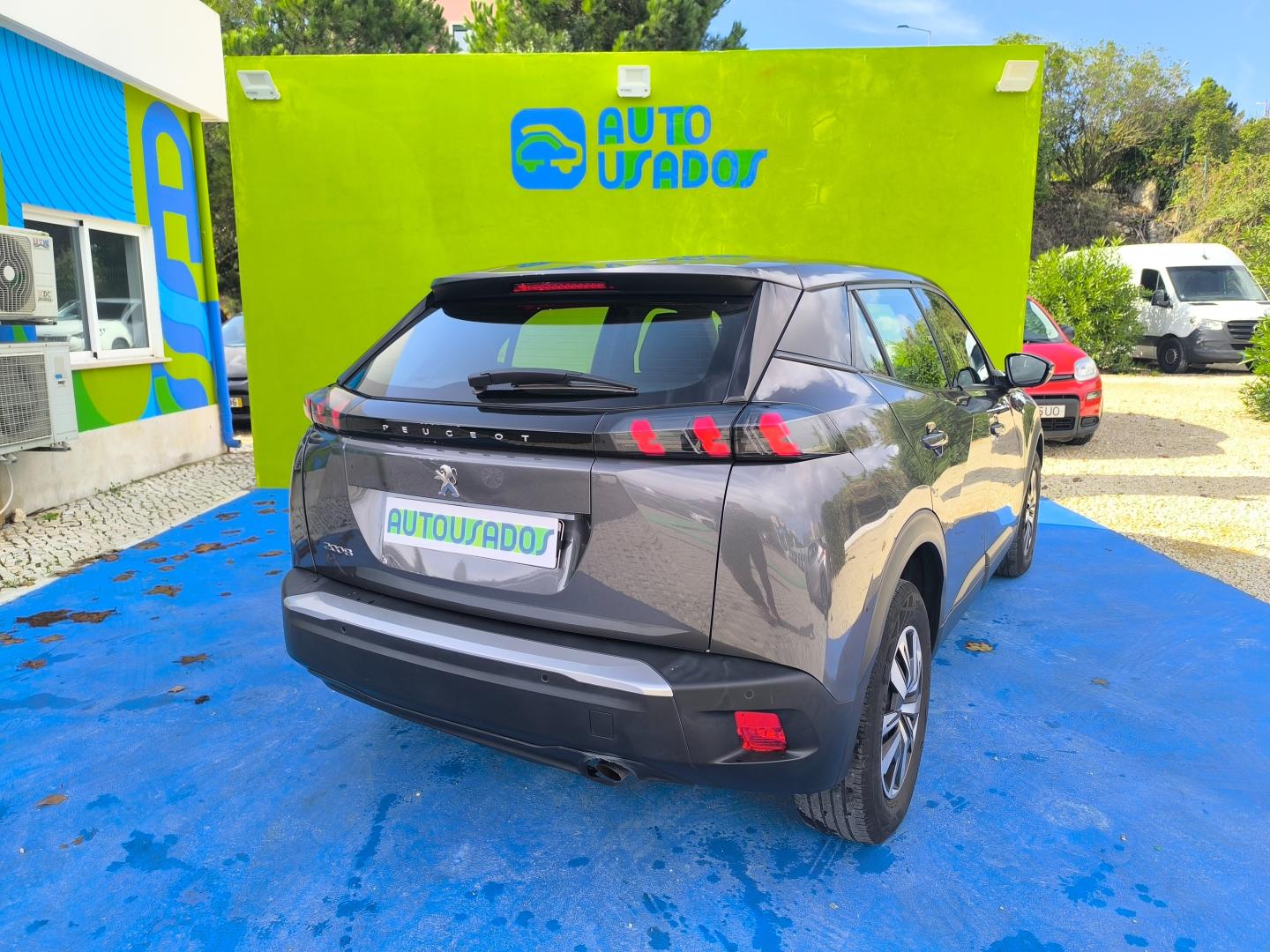 Peugeot 2008 1.2 PureTech 100cv Active