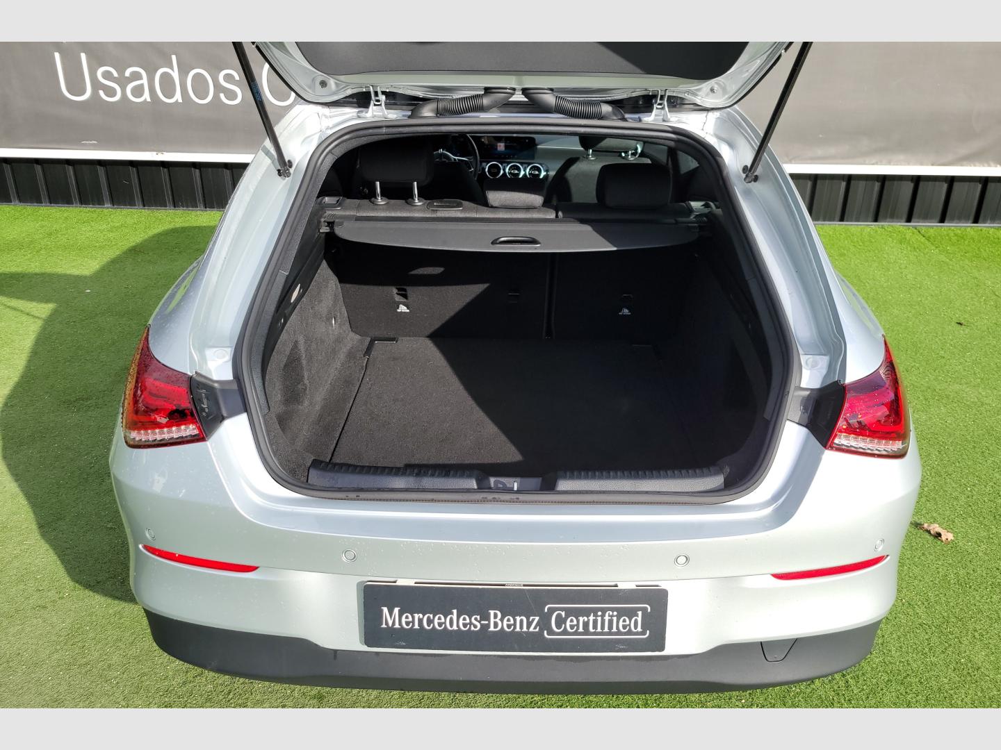 Mercedes-Benz Classe CLA CLA 180d Auto Shooting Brake