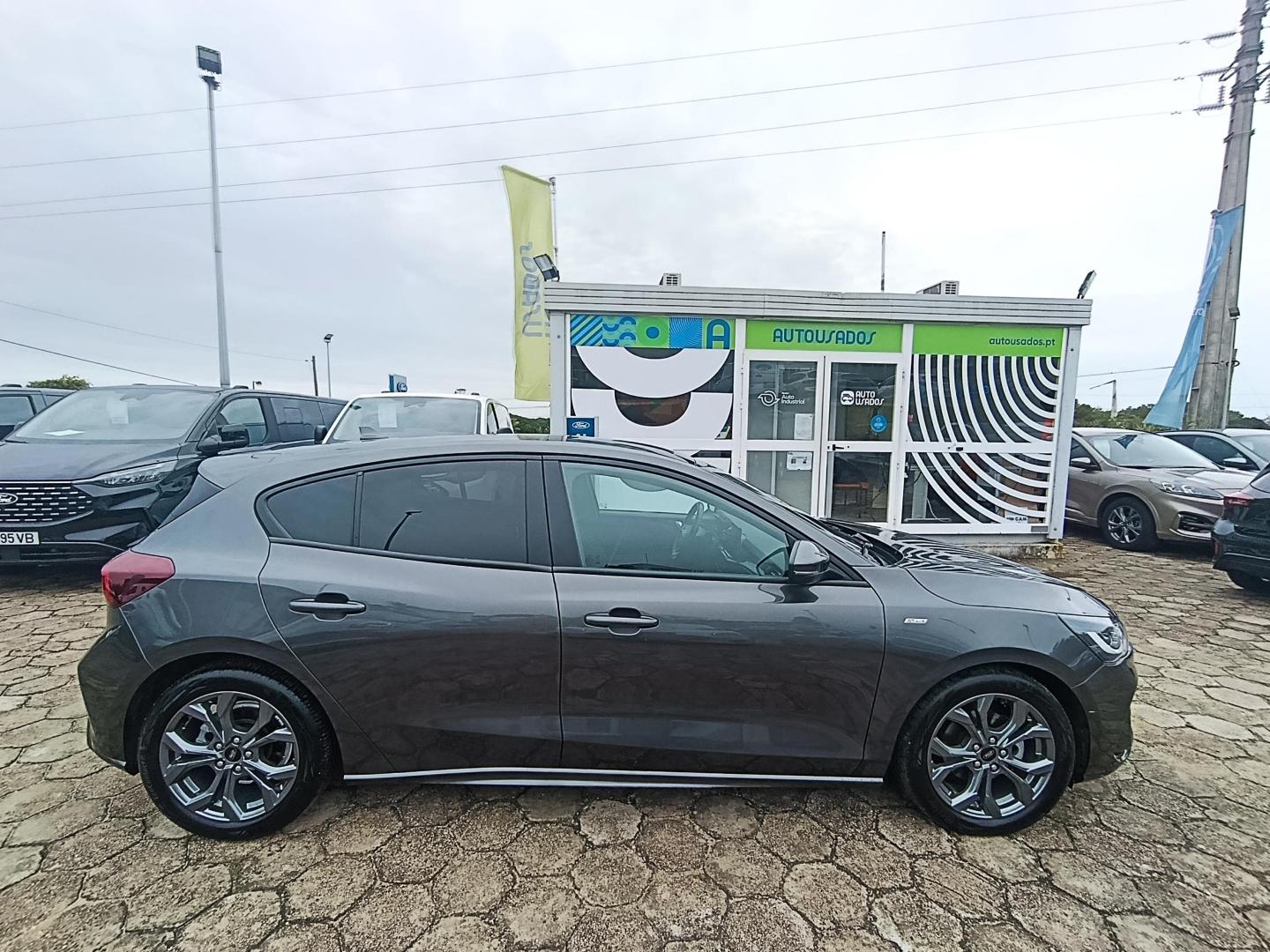 Ford Focus 1.0 ECOBOOST 125cv MHEV ST-LINE