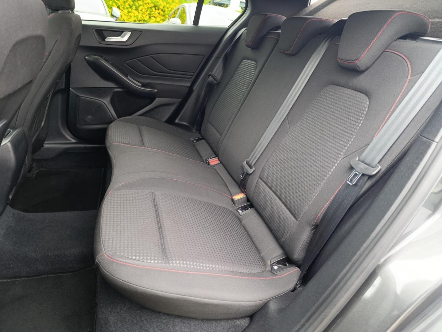 Ford Focus 1.0 ECOBOOST 125cv MHEV ST-LINE