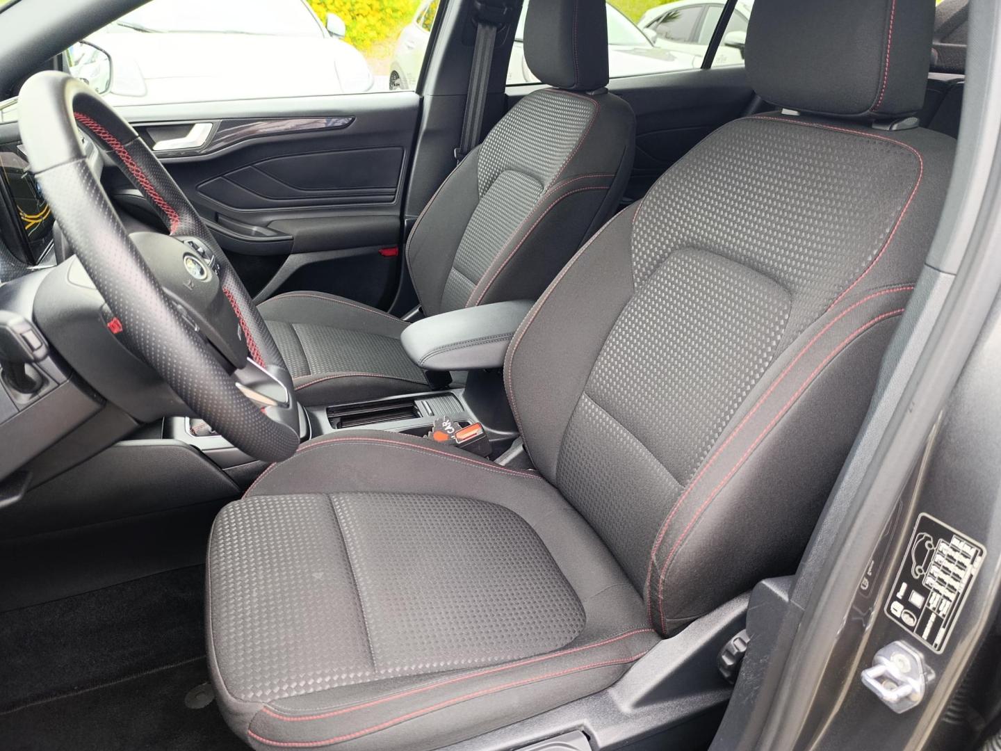 Ford Focus 1.0 ECOBOOST 125cv MHEV ST-LINE