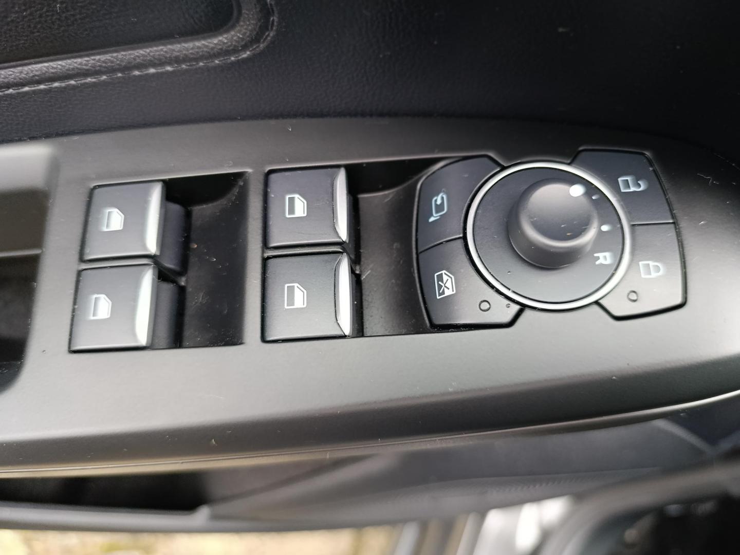 Ford Focus 1.0 ECOBOOST 125cv MHEV ST-LINE