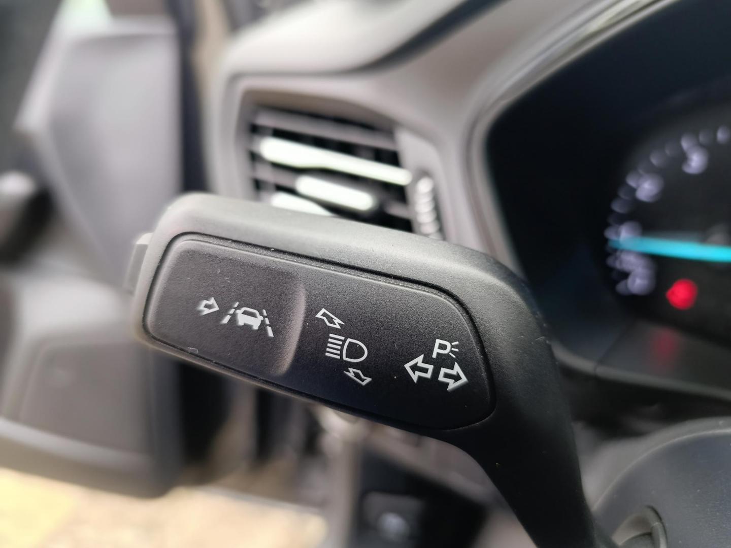 Ford Focus 1.0 ECOBOOST 125cv MHEV ST-LINE