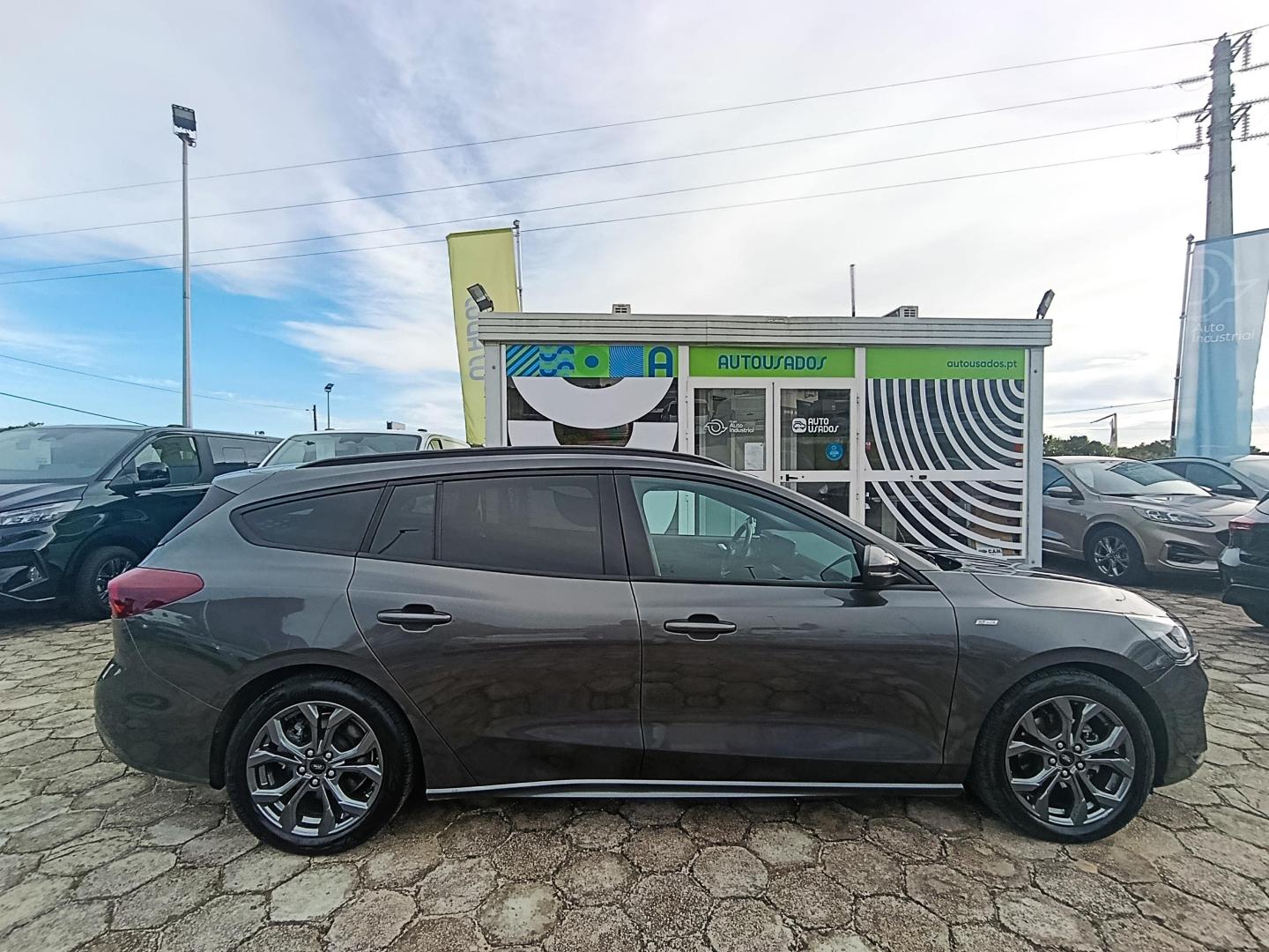 Ford Focus 1.0 ECOBOOST 125cv MHEV ST-LINE X