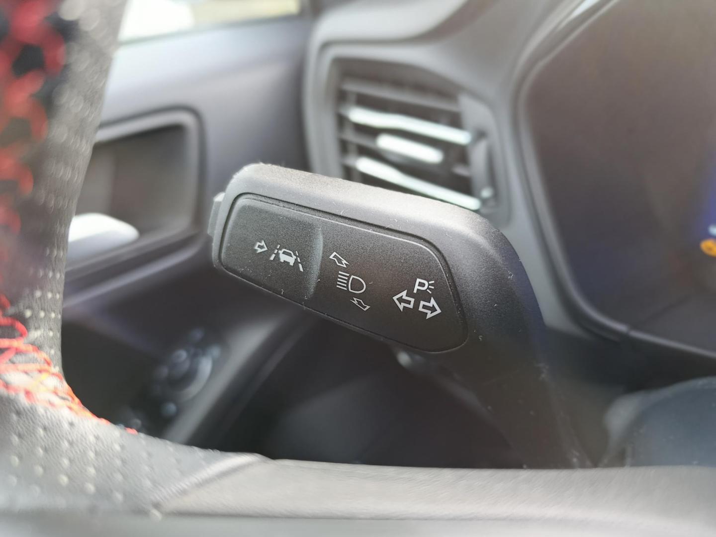 Ford Focus 1.0 ECOBOOST 125cv MHEV ST-LINE X