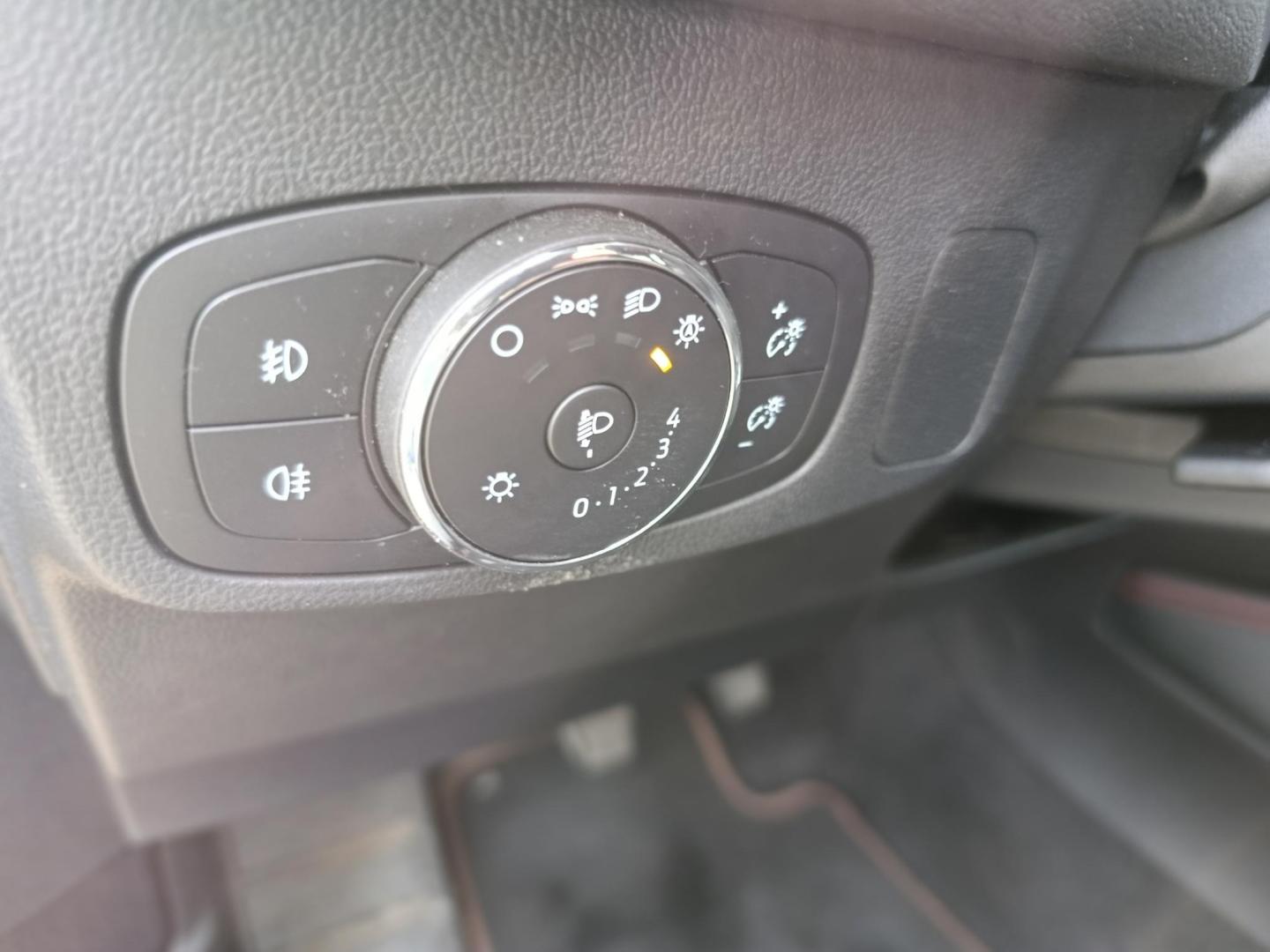 Ford Focus 1.0 ECOBOOST 125cv MHEV ST-LINE X