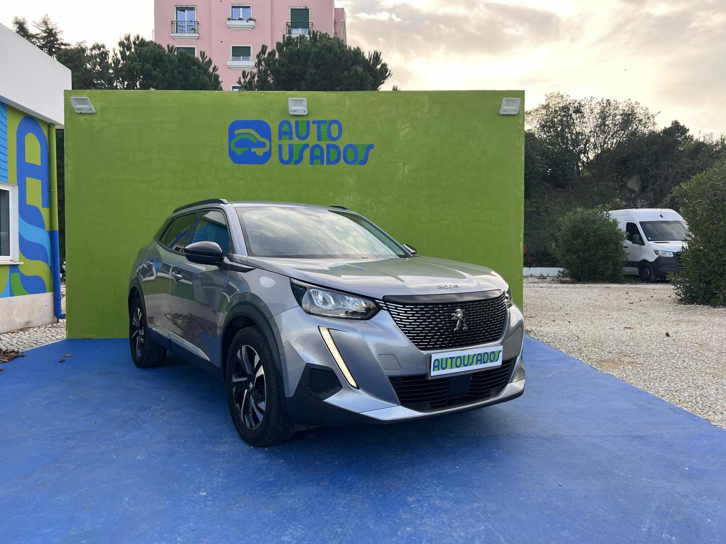 Peugeot 2008 1.2 PureTech 100cv Allure