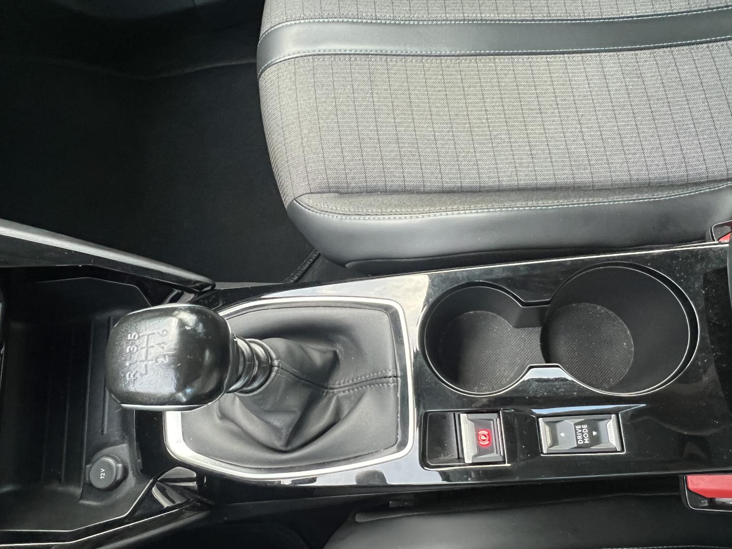 Peugeot 2008 1.2 PureTech 100cv Allure