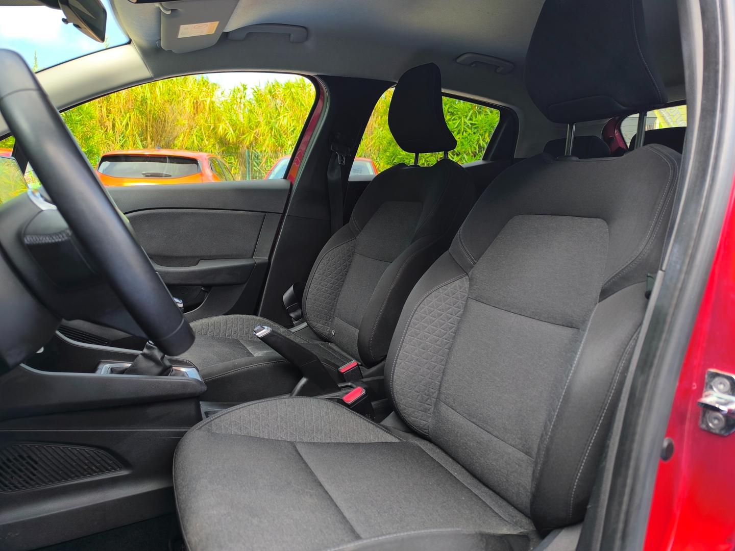 Renault Clio TCe 100 Intens