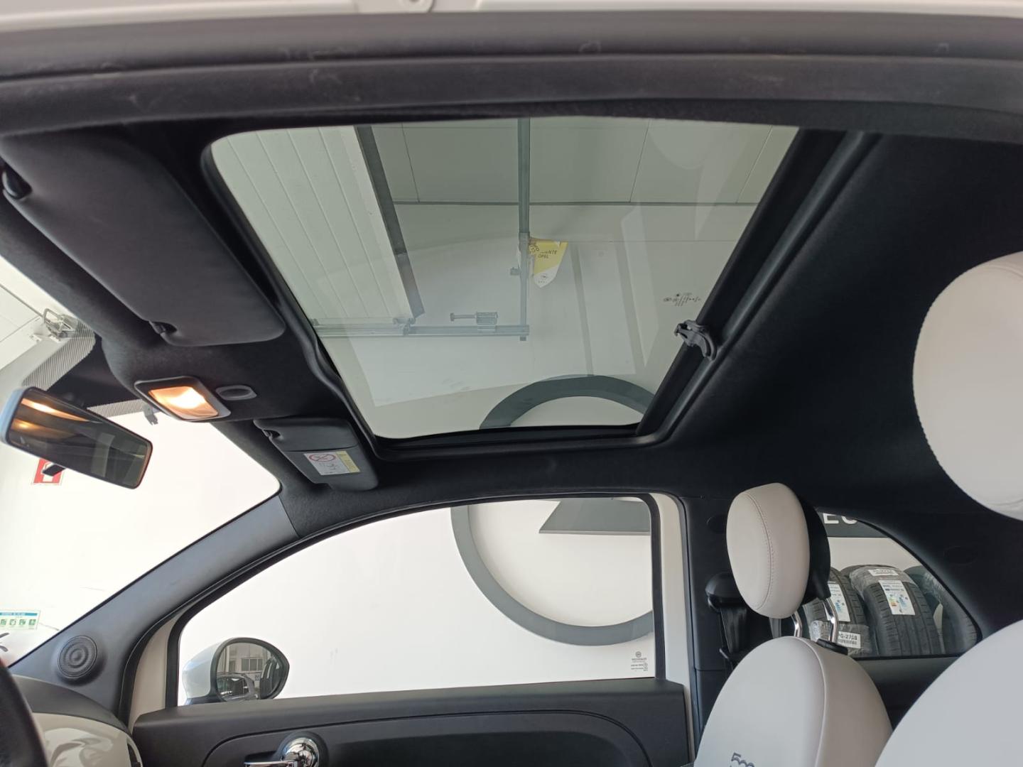 Fiat 500 DOLCEVITA 1.0 Hybrid 70cv