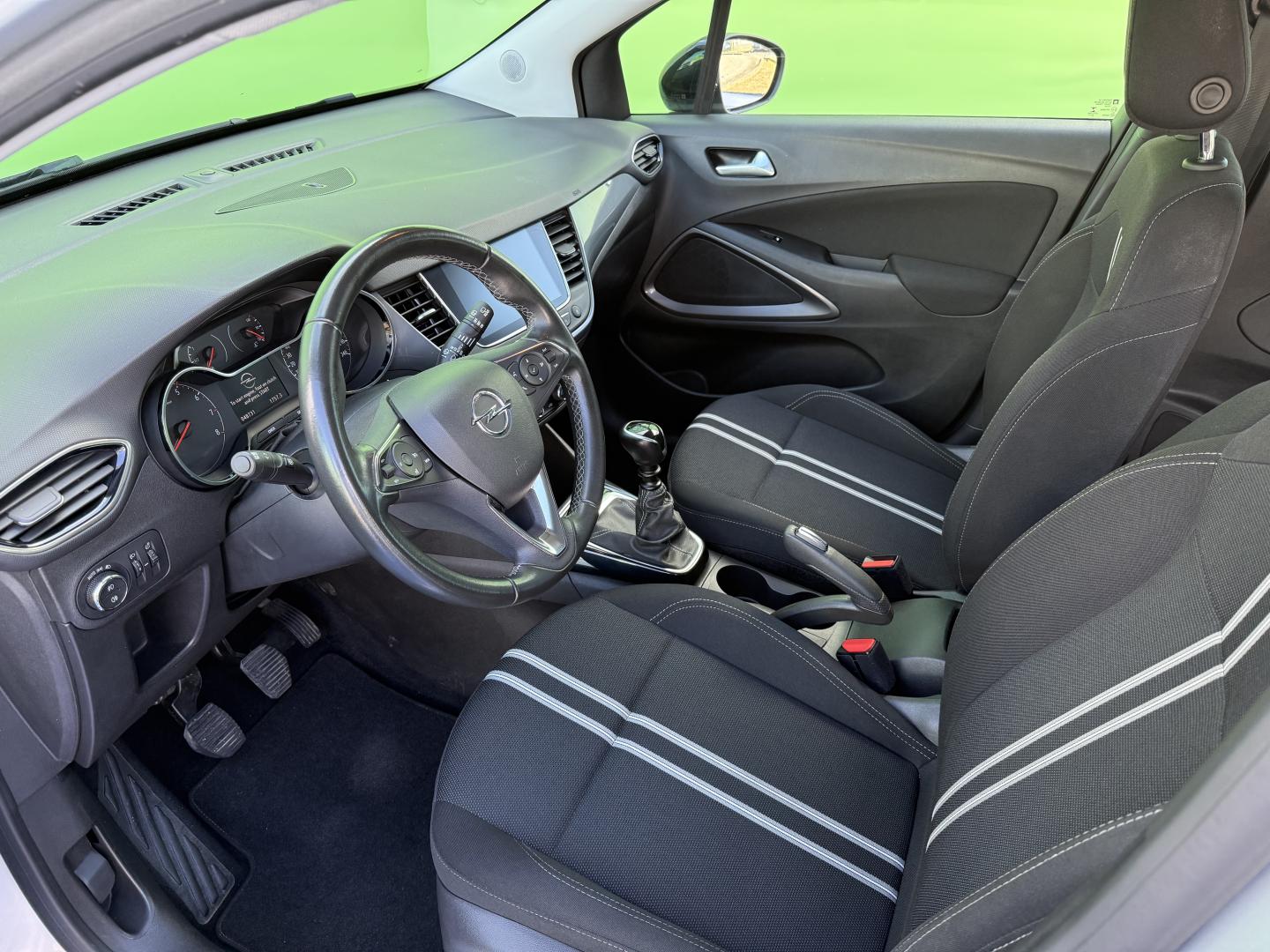 Opel Crossland 1.2T 110cv Design & Tech